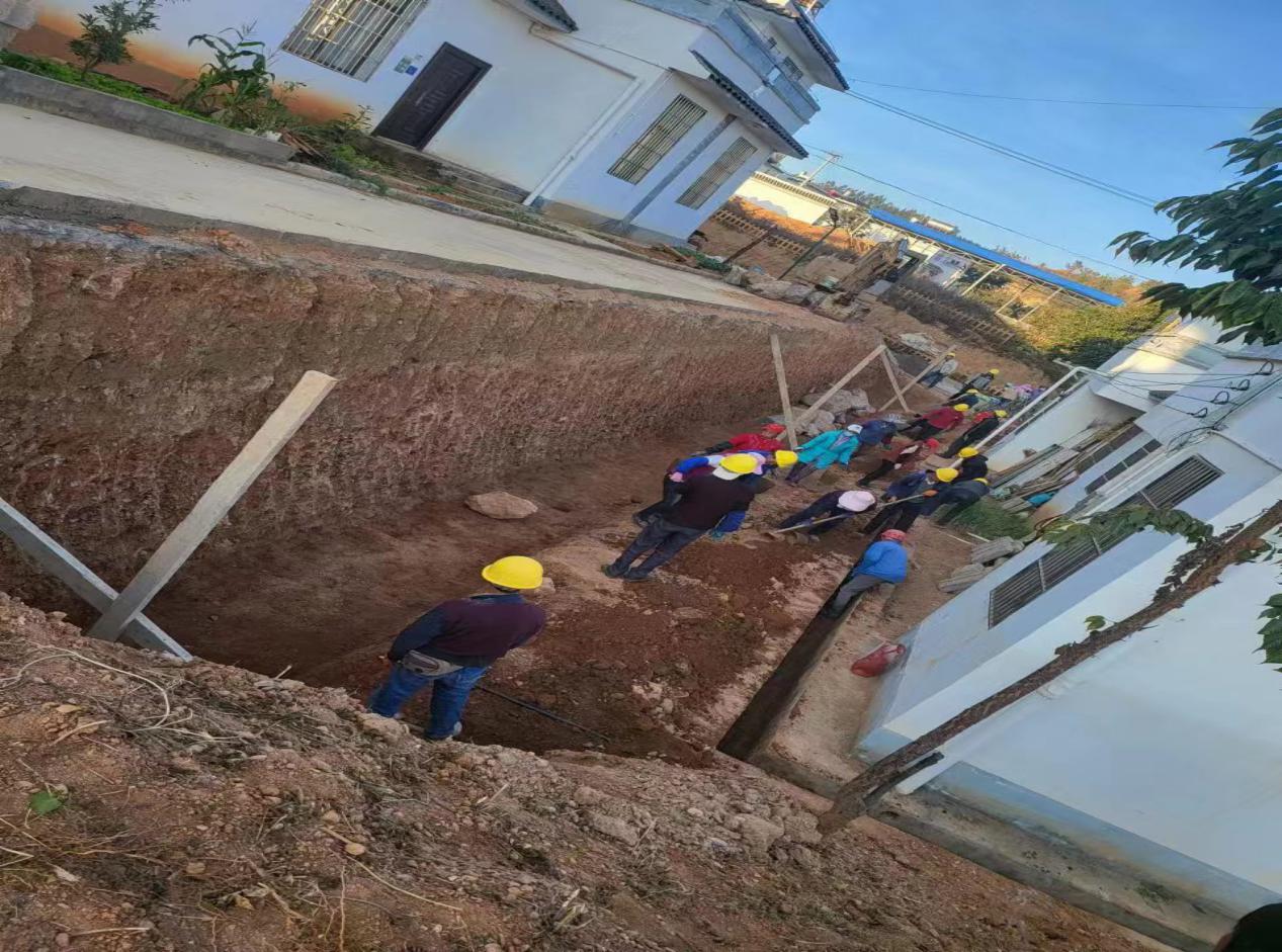 昆明市東川區(qū)拖布卡鎮(zhèn)新街村半邊街集中安置點(diǎn)基礎(chǔ)實(shí)施配套項(xiàng)目通過(guò)竣工驗(yàn)收